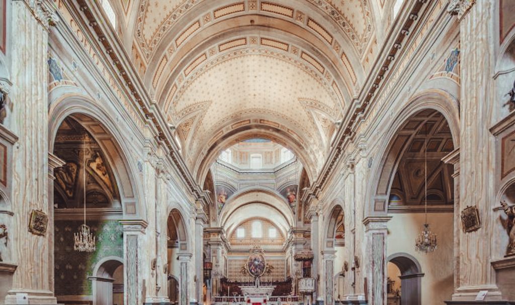 interni duomo oristano