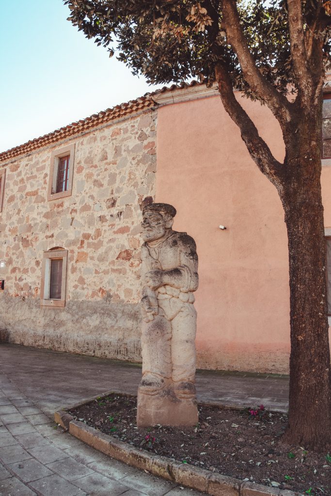 statue fordongianus